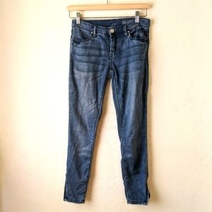 { Blank NYC } Zipper Hem Jeans